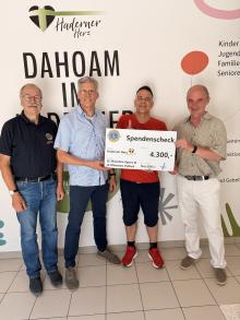 Spendenübergabe Hadener Herz
